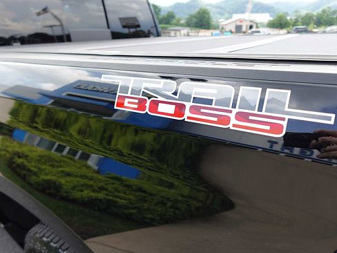 New 2025 Chevrolet Silverado 1500 LT Trail Boss AWD/4WD image 12