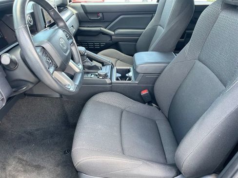 Used 2025 Toyota 4Runner SR5 AWD/4WD image 11