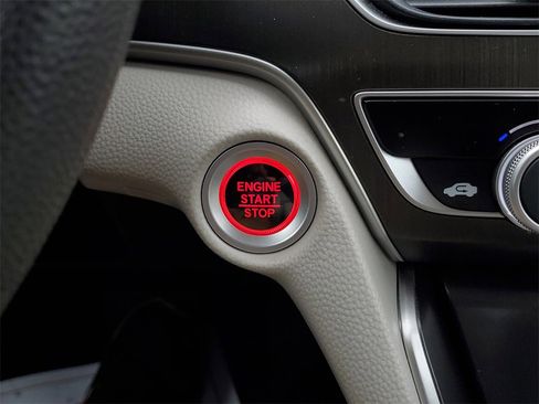 Used 2020 Honda Accord LX image 30