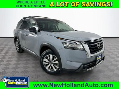 Used 2023 Nissan Pathfinder SL