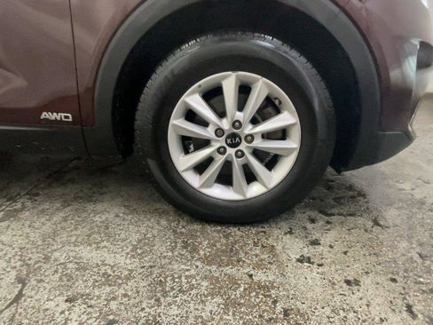 Used 2019 Kia Sorento AWD image 16