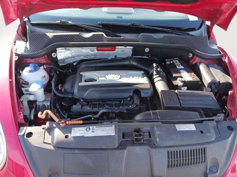Used 2013 Volkswagen Beetle 2.0T image 5