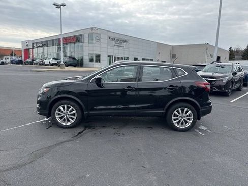 Used 2020 Nissan Rogue Sport S w/ Appearance Package image 4