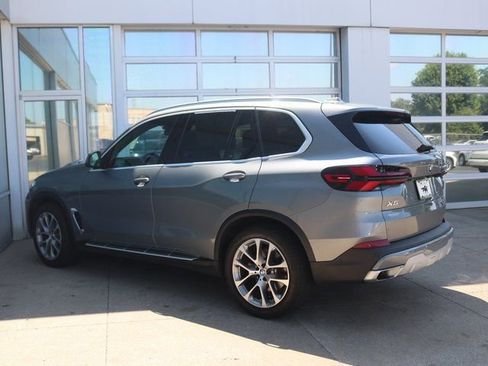 Used 2025 BMW X5 xDrive40i w/ Climate Comfort Package image 29