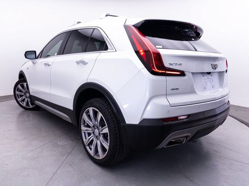 Used 2021 Cadillac XT4 Premium Luxury AWD/4WD image 2