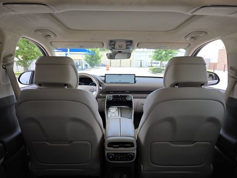 Used 2021 Genesis GV80 3.5T w/ Prestige Package 07 AWD/4WD image 34