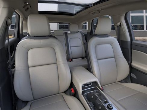 Used 2025 Lincoln Corsair Grand Touring w/ Equipment Group 301A image 10