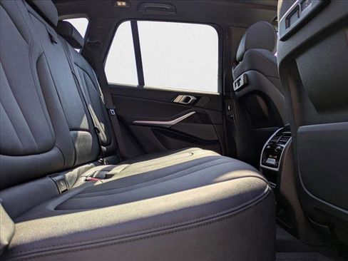 Used 2021 BMW X5 xDrive40i w/ Premium Package image 20