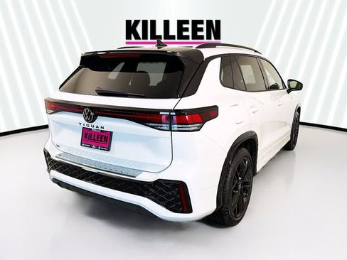 New 2026 Volkswagen Tiguan SE R-Line image 7