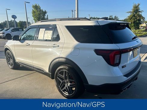 Used 2025 Ford Explorer ST w/ Sun And Sound Package RWD image 5