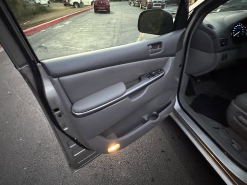 Used 2006 Toyota Sienna LE image 9