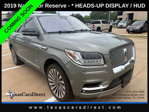 Used 2019 Lincoln Navigator Reserve AWD/4WD image 5