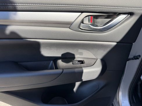 Used 2025 MAZDA CX-5 AWD 2.5 S w/ Select Package image 32