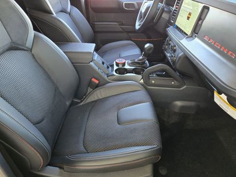 New 2025 Ford Bronco Raptor image 11