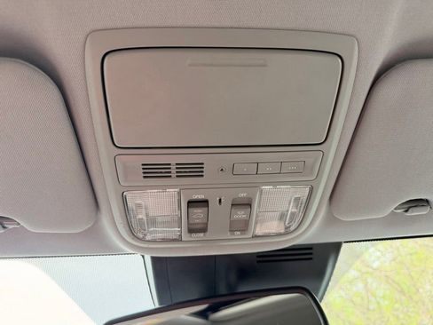 Used 2019 Honda CR-V EX-L image 27