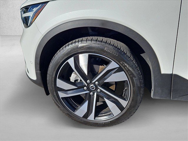 Used 2025 Volvo XC40 B5 Ultra w/ Climate Package AWD/4WD image 25