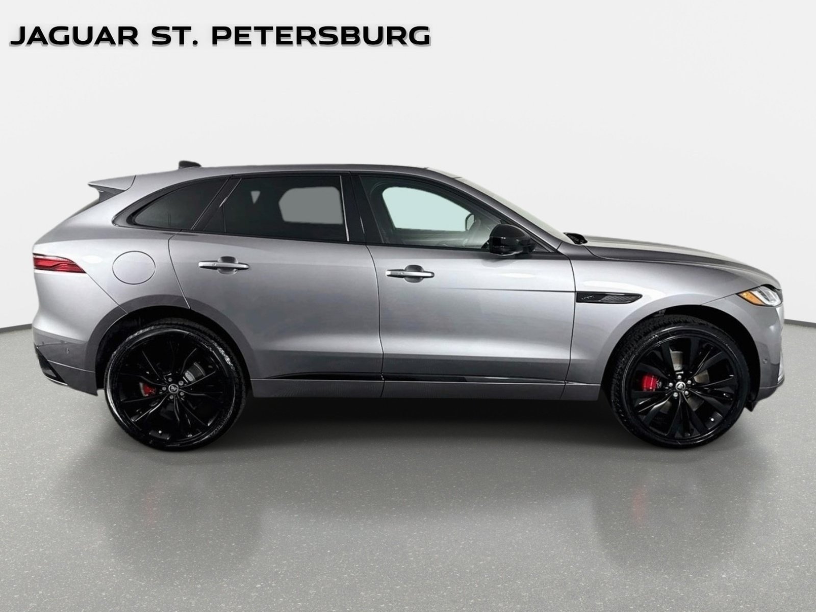 New 2026 Jaguar F-PACE R-Dynamic S AWD/4WD image 4