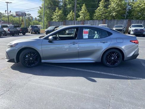 New 2026 Toyota Camry SE image 6