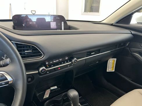 Certified 2025 MAZDA CX-30 AWD 2.5 S w/ Preferred Package image 24