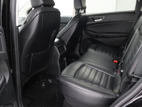 Used 2024 Ford Edge SEL AWD/4WD image 9