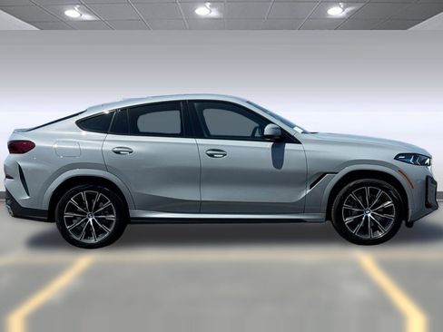 Certified 2024 BMW X6 xDrive40i w/ Premium Package AWD/4WD image 7