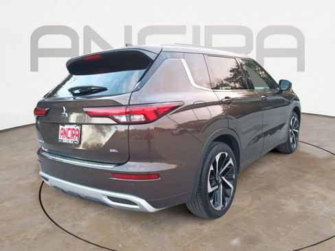 Used 2022 Mitsubishi Outlander SEL image 10