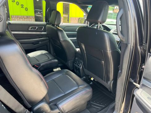 Used 2019 Ford Explorer Sport w/ Equipment Group 401A AWD/4WD image 37