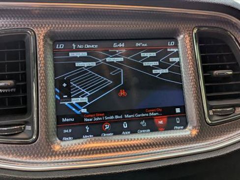 Used 2018 Dodge Challenger SRT Hellcat RWD image 23