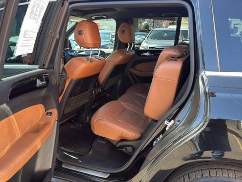 Used 2017 Mercedes-Benz GLS 450 4MATIC image 26