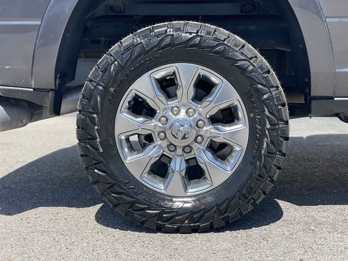 Used 2019 RAM 2500 Laramie AWD/4WD image 42