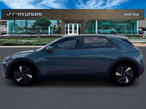 New 2026 Hyundai Ioniq 5 SEL RWD image 3