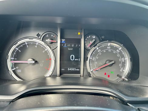 Used 2023 Toyota 4Runner Limited image 15