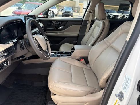 Certified 2023 Lincoln Corsair AWD image 12