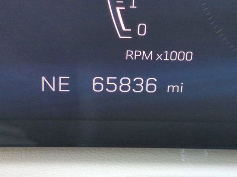 Used 2024 Cadillac XT4 Premium Luxury FWD image 26