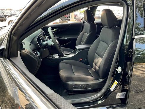 Used 2025 Chevrolet Malibu LT image 35