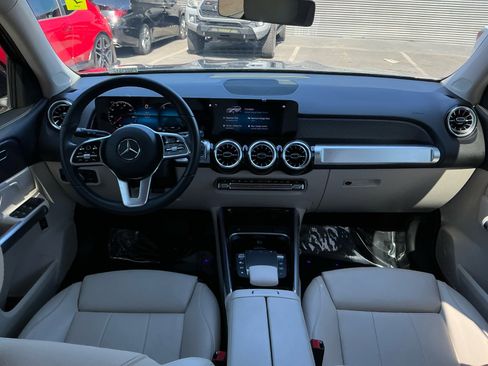 Used 2023 Mercedes-Benz EQB 250+ w/ Exclusive Package image 17
