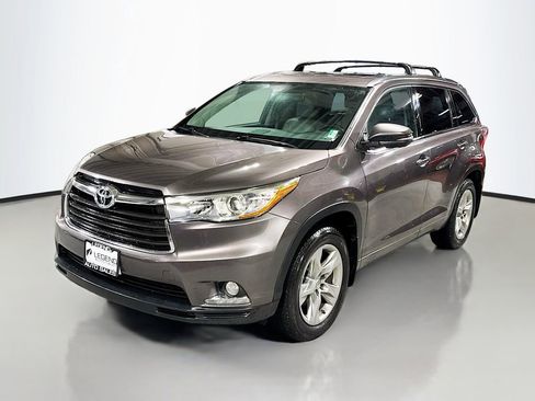 Used 2014 Toyota Highlander Limited image 1