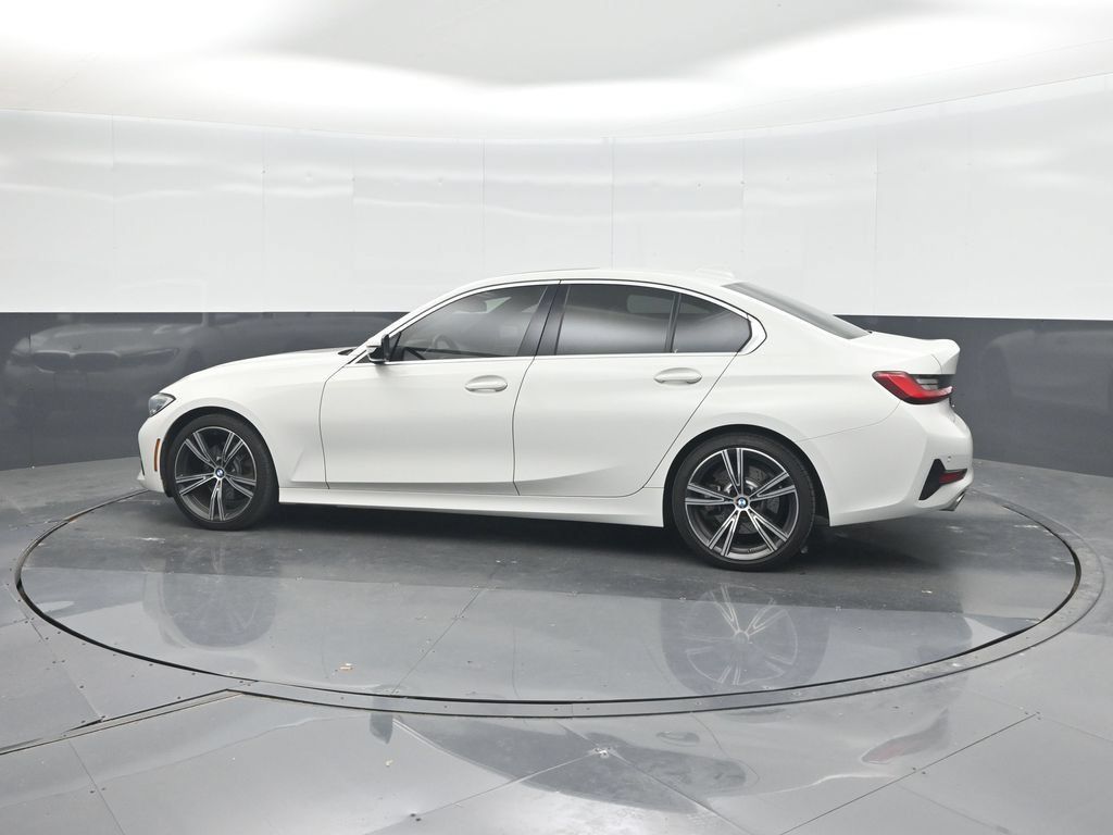 Used 2021 BMW 330i Sedan w/ Convenience Package RWD image 9