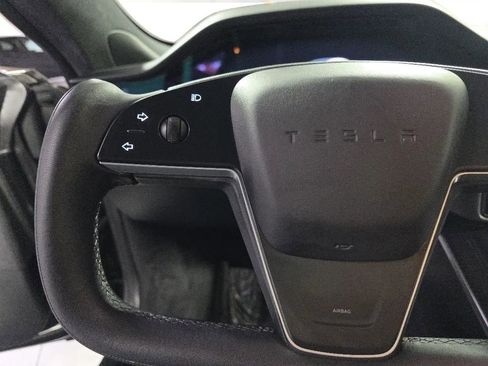 Used 2022 Tesla Model S Plaid image 31