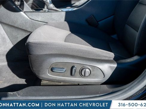 Used 2023 Chevrolet Malibu LT image 17