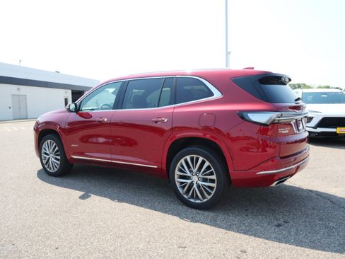 Used 2026 Buick Enclave Avenir w/ Super Cruise Package AWD/4WD image 2