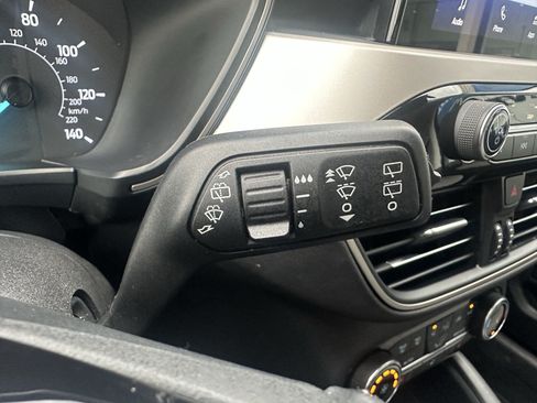 Used 2022 Ford Escape SE w/ Cold Weather Package AWD/4WD image 23