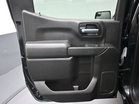 Used 2020 Chevrolet Silverado 1500 Custom Trail Boss w/ Custom Convenience Package AWD/4WD image 28