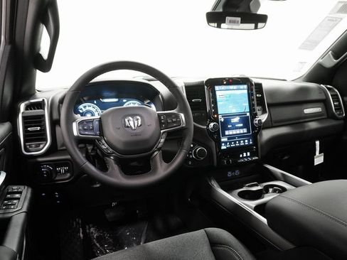 New 2026 RAM 1500 Big Horn AWD/4WD image 18