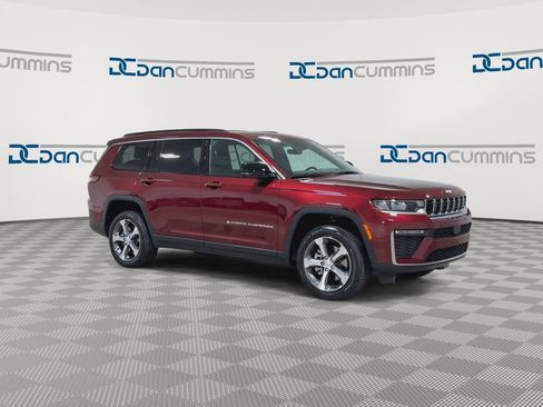 New 2026 Jeep Grand Cherokee L Limited AWD/4WD image 2