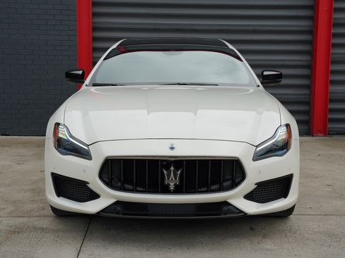 Used 2022 Maserati Quattroporte Modena Q4 image 2