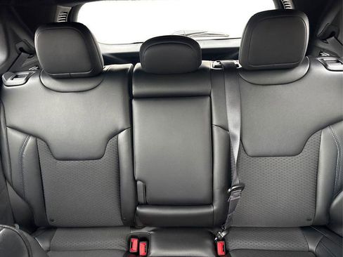 New 2026 Jeep Compass Latitude AWD/4WD image 17
