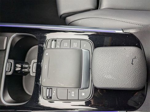 Used 2023 Mercedes-Benz GLA 250 4MATIC image 28