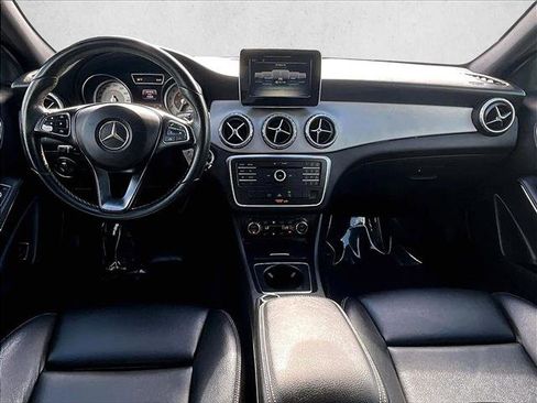 Used 2017 Mercedes-Benz GLA 250 image 16
