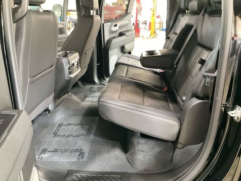 Used 2025 Chevrolet Silverado 1500 High Country w/ Midnight Edition AWD/4WD image 19